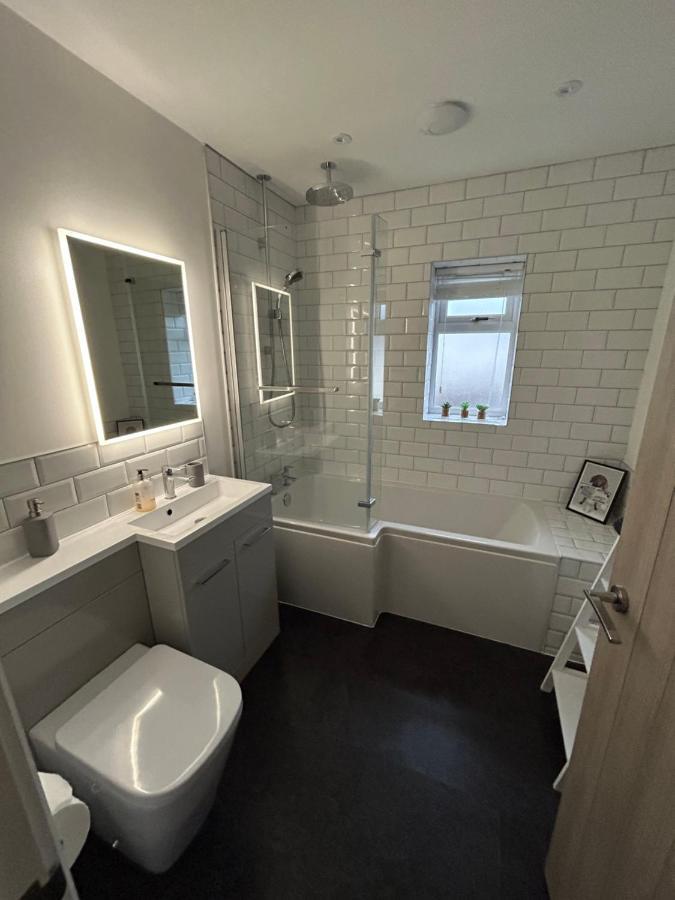 Villa Garreg Fawr Trearddur Bay - Ty Melyn Esterno foto